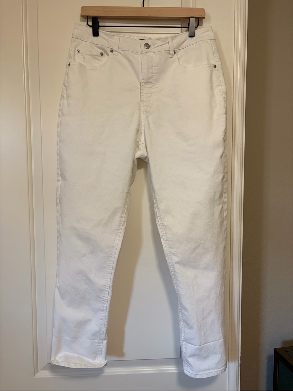 🤍🪽NWOT🤍Frye White Cropped 27” inseam Ankle Length Jeans🤍🪽